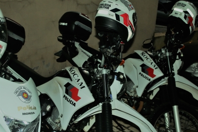 Traficante tenta se esconder no telhado de uma casa, mas acaba preso em Ourinhos 