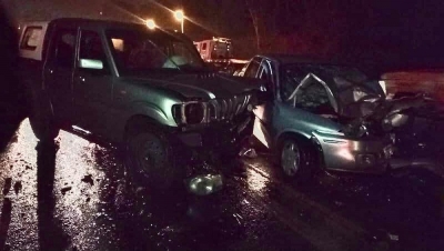 Mulher morre em batida entre carro e caminhonete em rodovia na região