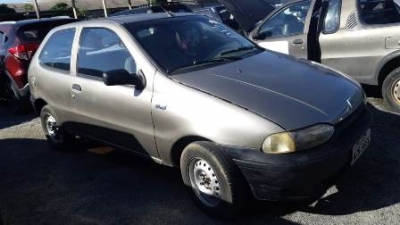Carro é furtado em Ourinhos