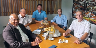ACE Recebe Bispo Dom Eduardo Vieira dos Santos e Pe. Celso Alexandre em Visita Pastoral