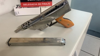 Submetralhadora de fabricação artesanal é apreendida na região