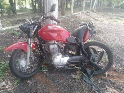 Embriagado, motorista de carro bate em traseira de moto e mata mulher de 24 anos