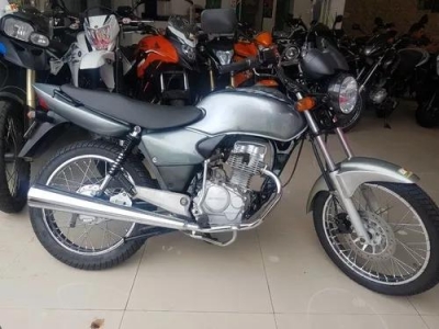 Jovem tem moto furtada em Ourinhos 