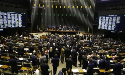 Câmara aprova texto-base da MP que reduz número de ministérios e transfere Coaf para Economia