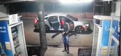Bandidos fortemente armados aterrorizam e assaltam na região; vídeo 