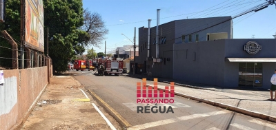 Bombeiros controlam incêndio em cozinha de lanchonete em Ourinhos 