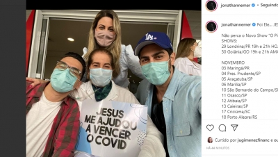 Mãe do humorista Jonathan Nemer deixa hospital depois de 7 meses internada por complicações da Covid-19; vídeo