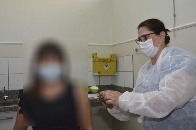 Criança sofre reações adversas e desmaia após receber vacina contra a Covid-19 na região 