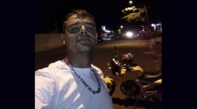 Mototaxista morre ao se chocar com poste em Ourinhos 