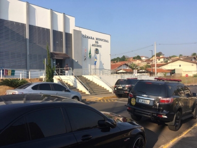 Vereador da região e outros três homens são presos em operação que investiga desvio na saúde