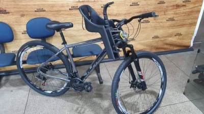 Ladrão estoura cerca elétrica de casa e furta bicicleta em Ourinhos 