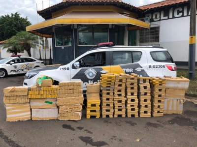 Polícia Rodoviária faz grande apreensão de maconha em Santa Cruz do Rio Pardo 