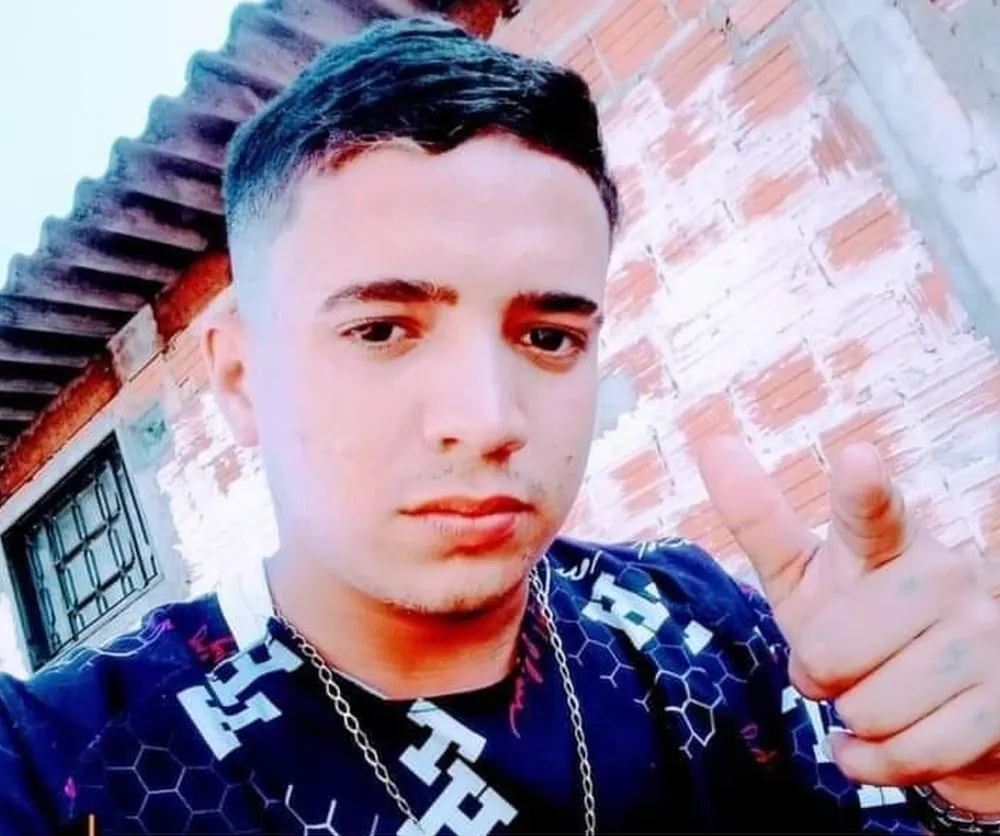 Jovem que estava desaparecido é encontrado morto em terreno baldio na região