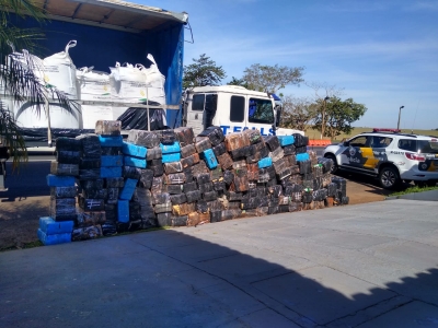 Polícia Rodoviária faz grande apreensão de maconha na Rodovia Raposo Tavares em Ourinhos 