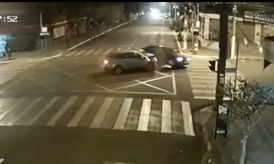 Veículo na contramão causa acidente em Ourinhos