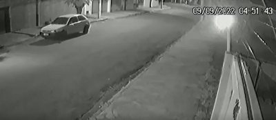 Carro é furtado em frente de casa em Ourinhos; vídeo 