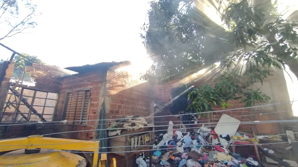 Duas crianças morrem em incêndio no norte do Paraná 