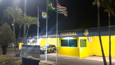 Garoto de 12 anos é resgatado pela PRF após se perder na BR-153, próximo à Ourinhos
