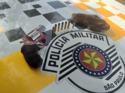 Indivíduo é preso em flagrante por porte ilegal de arma de fogo em Palmital 