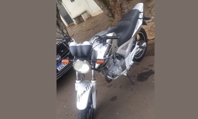 Moto é furtada em frente de creche em Ourinhos 