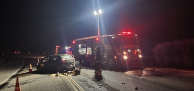 Homem morre em grave acidente envolvendo carro e carreta em Andirá