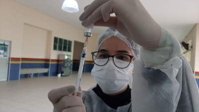 Vacina Covid: Ourinhos avança faixa etária e aplica a 1ª dose em jovens de 25 anos ou mais, nesta segunda-feira, 2 