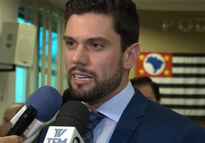 TCE notifica prefeito Lucas Pocay por não cumprir Lei de Responsabilidade Fiscal