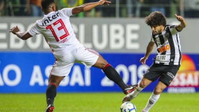 Atlético-MG e São Paulo empatam e perdem posições antes da pausa