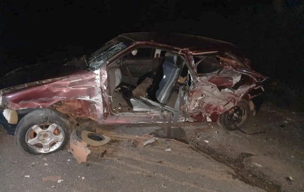 Acidente entre carro e caminhão provoca morte de motorista na região 