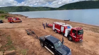 Pescador que estava com ex-vereador no Rio Paranapanema em Timburi conta que foi salvo por saco plástico 