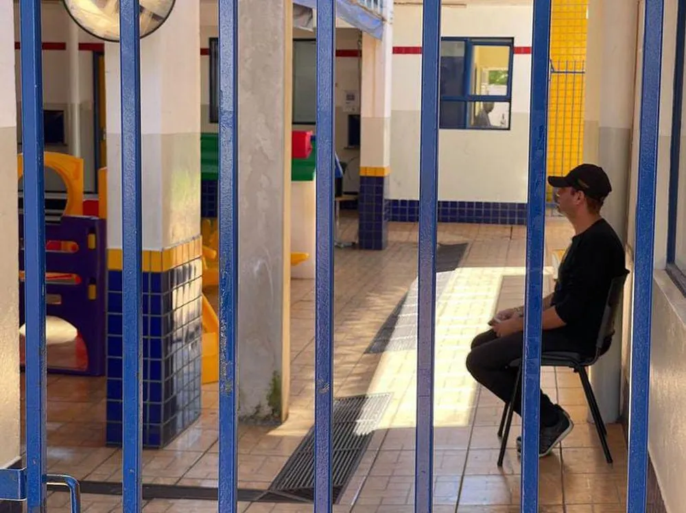 Prefeitura contrata vigias particulares para reforçar segurança em escolas de Santa Cruz do Rio Pardo