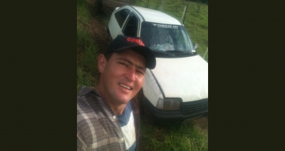 Homem morre após capotar e bater veículo em poste em vicinal entre Santa Cruz e São Pedro do Turvo 