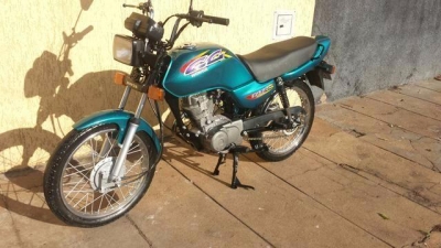 Moto é furtada na Cohab em Ourinhos 