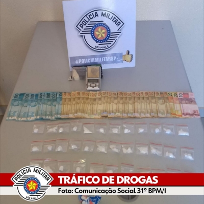 Barbeiro é preso acusado de tráfico de drogas no Recanto dos Pássaros 