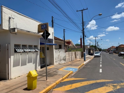 Criminosos rendem funcionária e assaltam única agência dos Correios de cidade na região