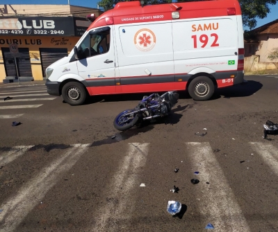 Acidente na Jacinto Sá envolvendo moto e troller, fere uma vítima