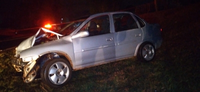 Colisão frontal deixa três mulheres feridas em vicinal em Santa Cruz do Rio Pardo; entre as vítimas uma menina de 5 anos 