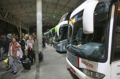 Empresas de ônibus de linha que operam em Ourinhos para o Paraná ainda não anunciaram mudanças 