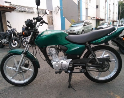 Moto é furtada na área central de Ourinhos; homem é furtado enquanto cochilava na rodoviária 