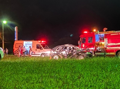 Mulher morre em acidente em trevo na região 