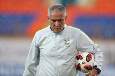Tite é assaltado no RJ e toma dura de bandido por eliminação na Copa