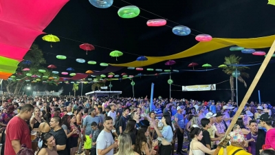 Folia Beach em Salto Grande atrai visitantes de toda a região para o tradicional Carnaval