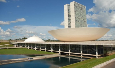 Câmara dos Deputados aprova elevar limite de pontos e 