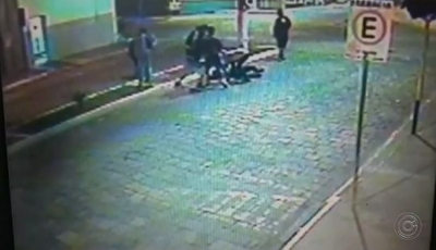 Dois menores suspeitos de linchar homem na região são apreendidos