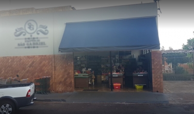 Mulher é flagrada furtando celular em mercado de Salto Grande