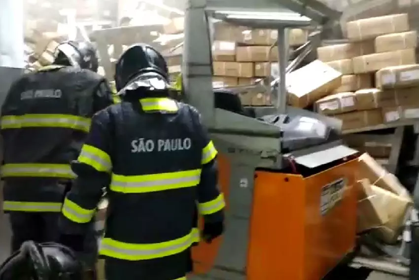 Tragédia em frigorífico de Bauru: funcionário morre após queda de rack