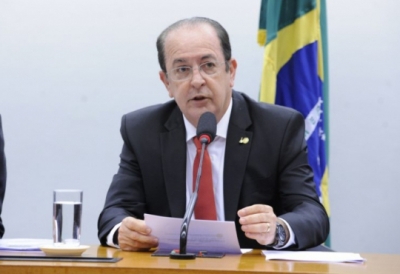 Projeto prevê reclusão de um a três anos para quem submeter criança a trabalho perigoso