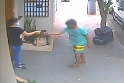 Mulher é assaltada em plena luz do dia em Ourinhos: vídeo