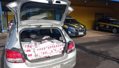 Em ação conjunta, PRF e PM interceptam carga de 6,5 mil maços de cigarros contrabandeados em Ourinhos